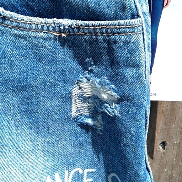 Nwt Denim Skirt ( Size 4) - Picture 4 of 12
